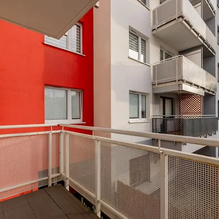 Raginisa Modern Lägenhet